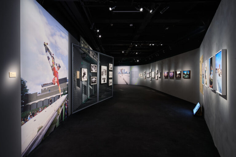 Fotografiska Shanghai’daki Skate of the Art sergisinden bir görünüm